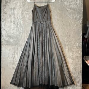 Alexia Admor Sz 4  Black and White Tulle Sleeveless Dress Women's‎